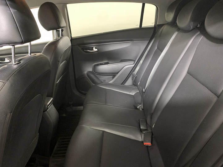 KIA Rio X-Line 1.6, 2018 года, Автоматическая, ЧЕРНЫЙ