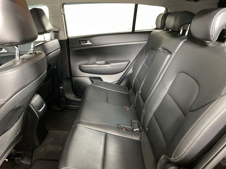 KIA Sportage 1.7, 2016 года, Автоматическая, ЧЕРНЫЙ