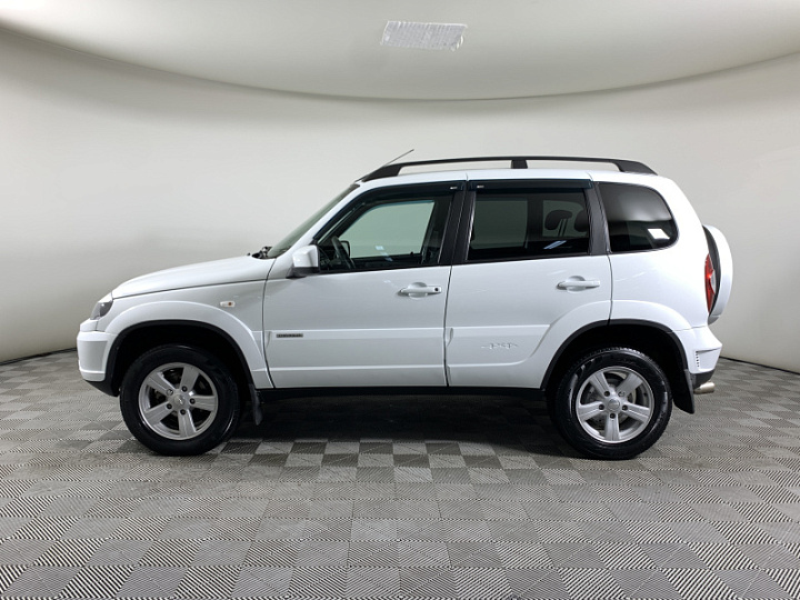 CHEVROLET Niva 1.7, 2018 года, Механика, БЕЛЫЙ