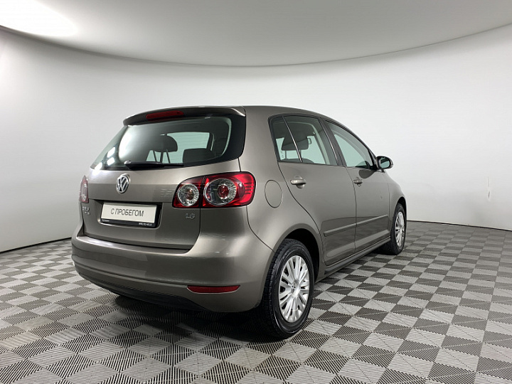 VOLKSWAGEN Golf Plus 1.6, 2011 года, Механика, Серо-коричневый