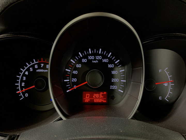 KIA Rio 1.6, 2015 года, Автоматическая, ГОЛУБОЙ