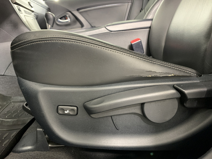 TOYOTA Avensis 1.8, 2010 года, Автоматическая, ЧЕРНЫЙ