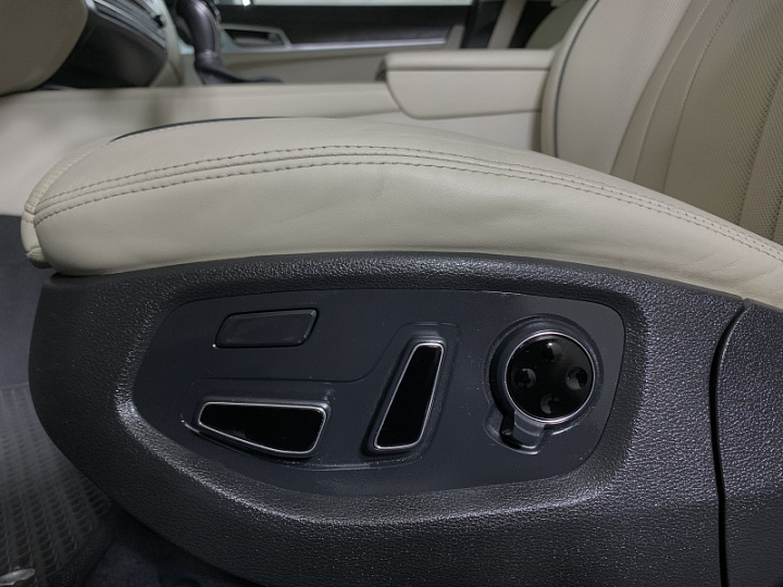 Hyundai Genesis 3, 2015 года, Автоматическая, ЧЕРНЫЙ