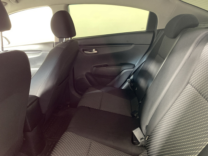 KIA Rio 1.6, 2017 года, Автоматическая, БЕЛЫЙ