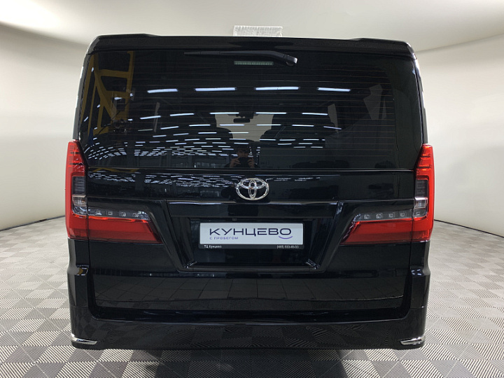 TOYOTA HiAce 2.8, 2020 года, Автоматическая, ЧЕРНЫЙ