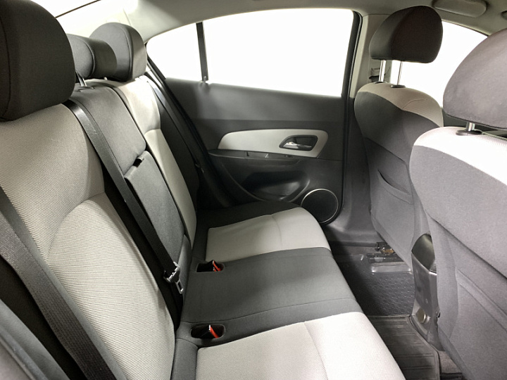 Chevrolet Cruze 1.6, 2012 года, Механика, Серый