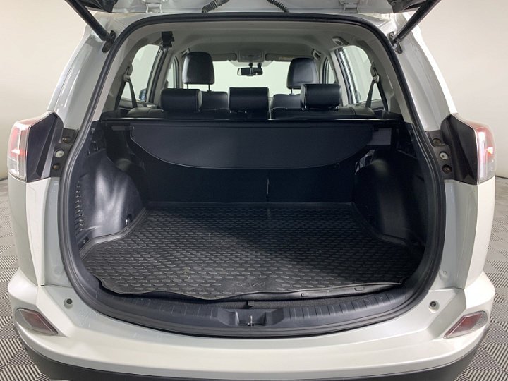 TOYOTA RAV4 2, 2018 года, Вариатор, БЕЛЫЙ