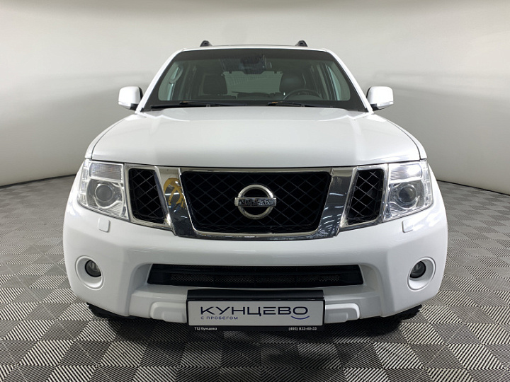 Nissan Pathfinder 2.5, 2011 года, Автоматическая, Не определен