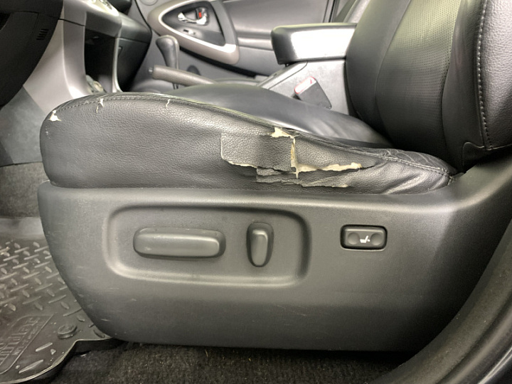 Toyota RAV4 2, 2007 года, Автоматическая, Темно-серый
