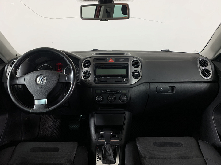 VOLKSWAGEN Tiguan 2, 2009 года, Автоматическая, ВИШНЕВО-КРАСНЫЙ