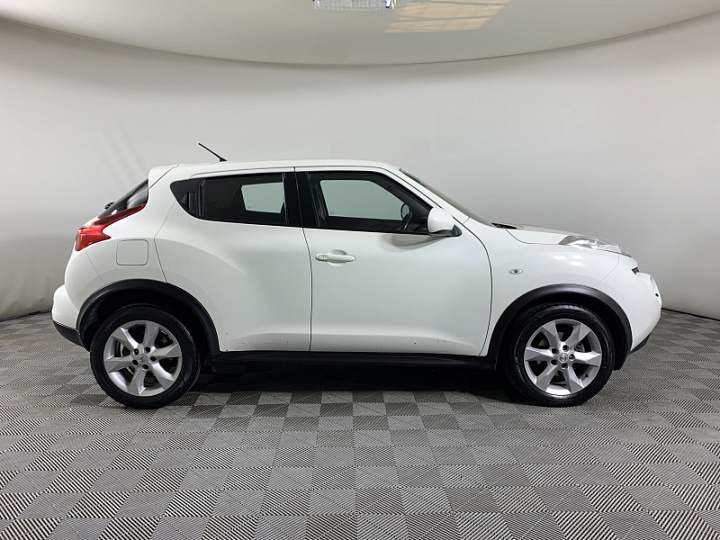 NISSAN Juke 1.6, 2012 года, Вариатор, БЕЛЫЙ