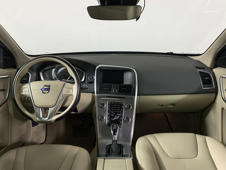 VOLVO XC60 2.4, 2017 года, Автоматическая, ЧЕРНЫЙ