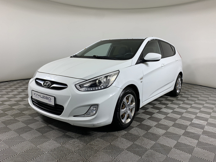 HYUNDAI Solaris 1.6, 2013 года, Механика, БЕЛЫЙ