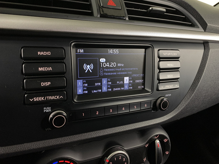 KIA Rio X-Line 1.4, 2018 года, Механика, БЕЛЫЙ