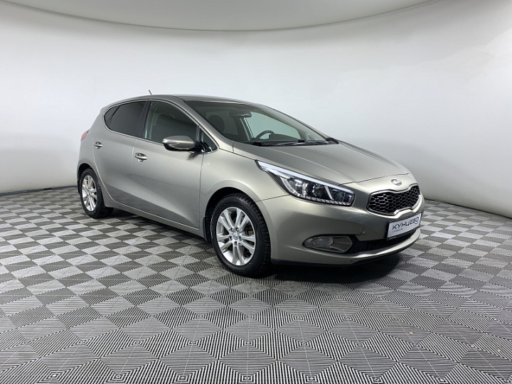 KIA Ceed 1.6, 2013 года, Автоматическая, Серебристый