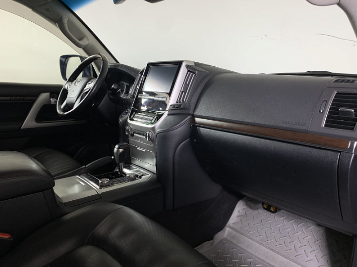 Toyota Land Cruiser 200 4.461, 2019 года, atm6, Белый