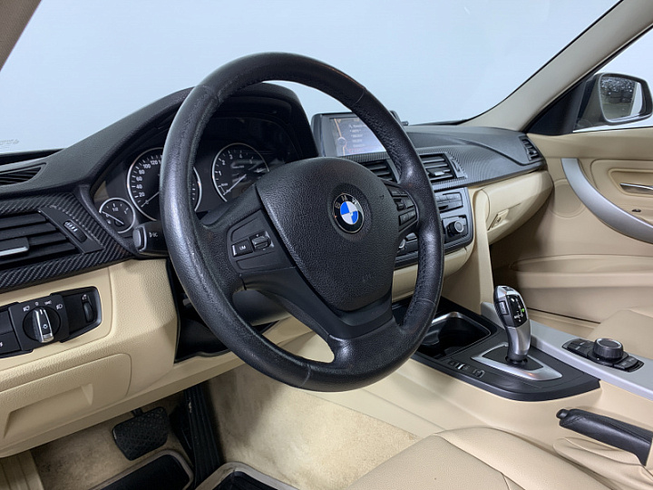 BMW 3 серии 2, 2013 года, Автоматическая, КОРИЧНЕВЫЙ