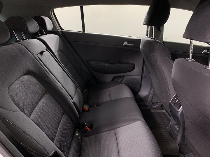 KIA Sportage 2, 2020 года, Механика, СЕРЫЙ