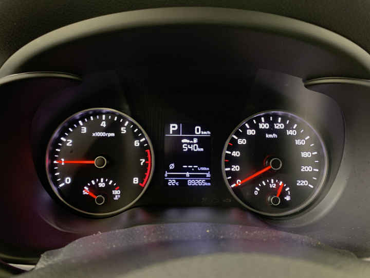 KIA Rio 1.6, 2018 года, Автоматическая, БЕЛЫЙ