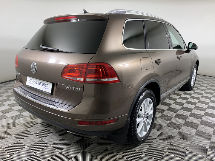 VOLKSWAGEN Touareg 3, 2014 года, Автоматическая, КОРИЧНЕВЫЙ
