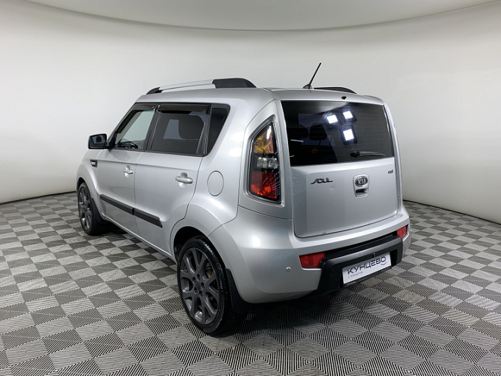 KIA Soul 1.6, 2011 года, Автоматическая, Серебристый