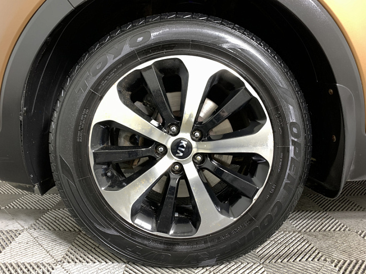 KIA Sorento 3.3, 2016 года, Автоматическая, Коричневый