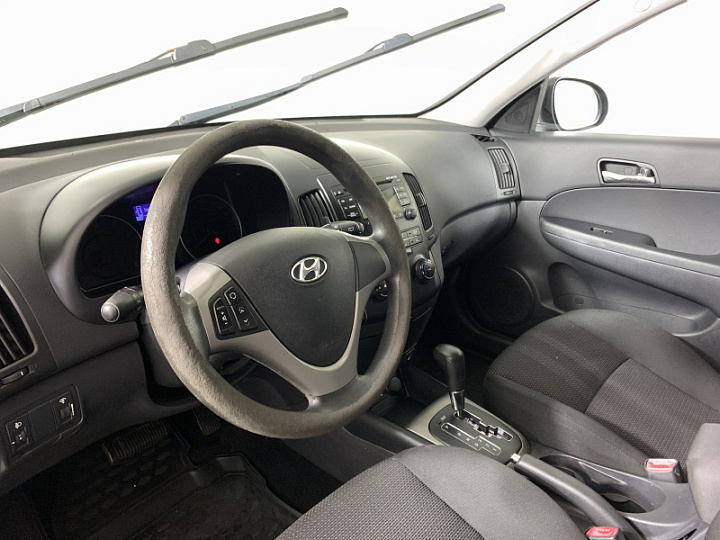 HYUNDAI i30 1.6, 2010 года, Автоматическая, ЧЕРНЫЙ