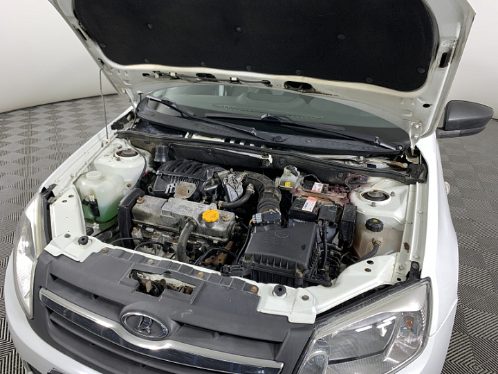 Lada Granta 1.6, 2017 года, Механика, БЕЛЫЙ