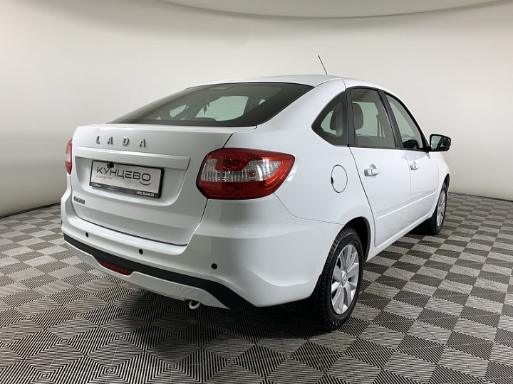 Lada Granta 1.6, 2023 года, Механика, БЕЛЫЙ