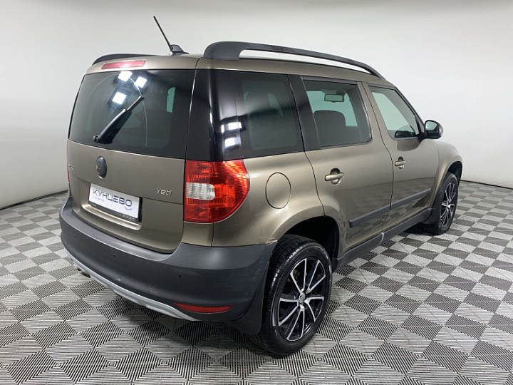 SKODA Yeti 2, 2013 года, Робот, КОРИЧНЕВЫЙ