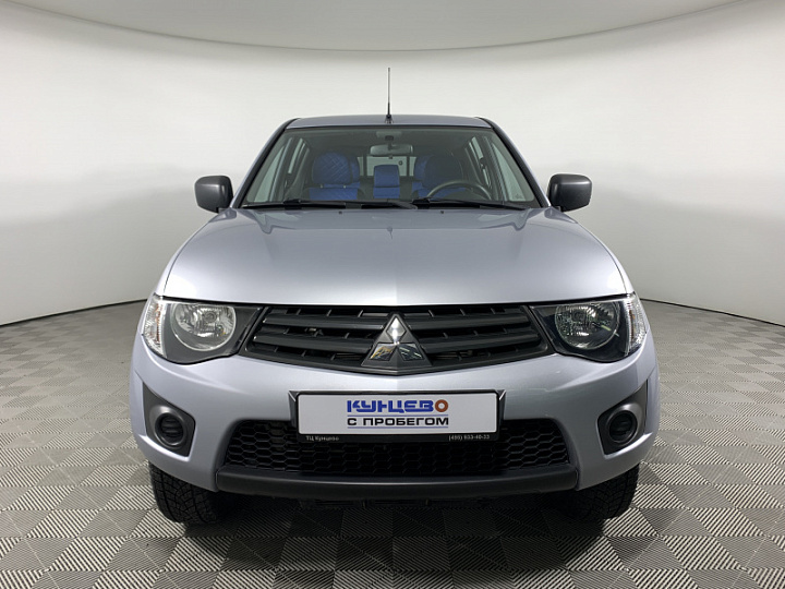 MITSUBISHI L200 2.5, 2010 года, Механика, СЕРЫЙ