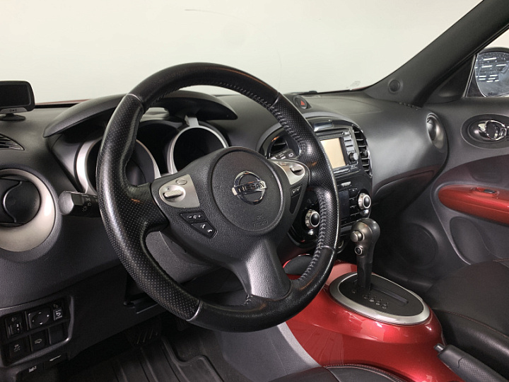 NISSAN Juke 1.6, 2012 года, Вариатор, КРАСНЫЙ