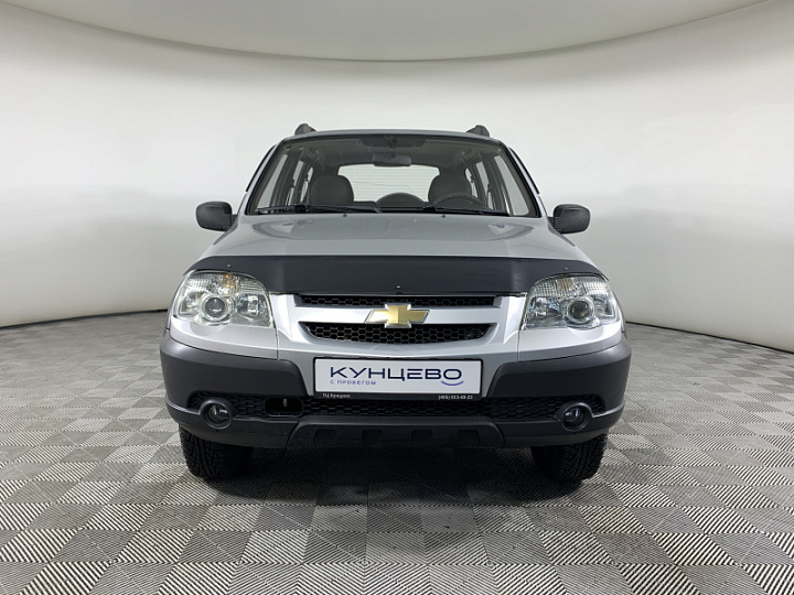 CHEVROLET Niva 1.6, 2011 года, Механика, Серебристый металлик