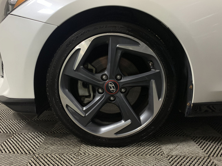 Hyundai Veloster 1.6, 2019 года, Робот, Белый