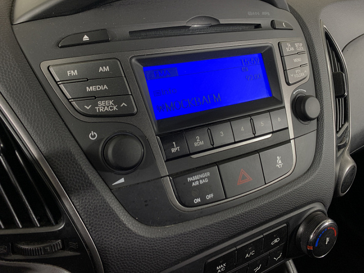 HYUNDAI ix35 2, 2014 года, Механика, СЕРЫЙ