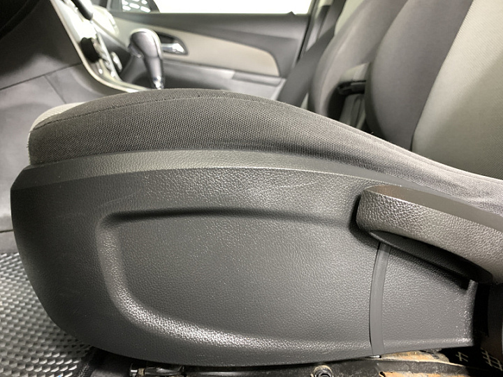 CHEVROLET Cruze 1.8, 2014 года, Автоматическая, Черный металлик