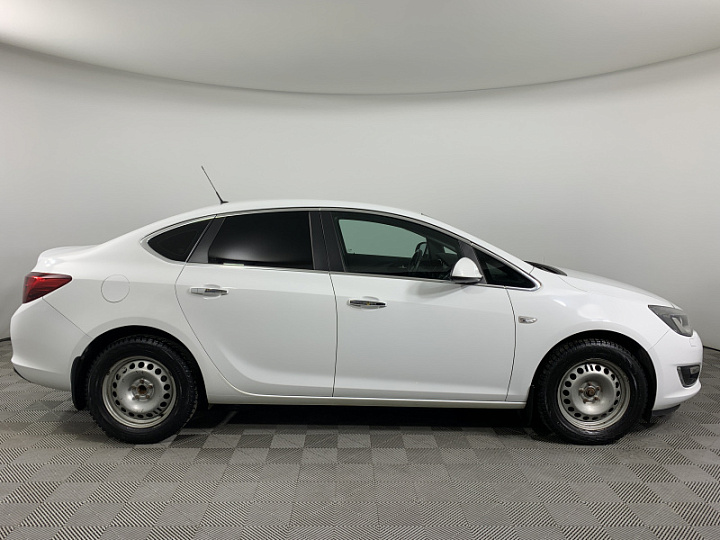 OPEL Astra 1.6, 2012 года, Механика, БЕЛЫЙ