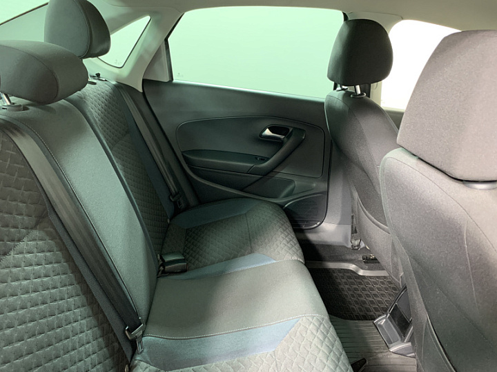 VOLKSWAGEN Polo 1.6, 2019 года, Автоматическая, СЕРЫЙ