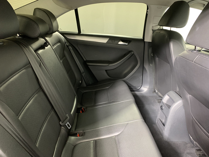 VOLKSWAGEN Jetta 1.8, 2015 года, Автоматическая, СЕРЫЙ