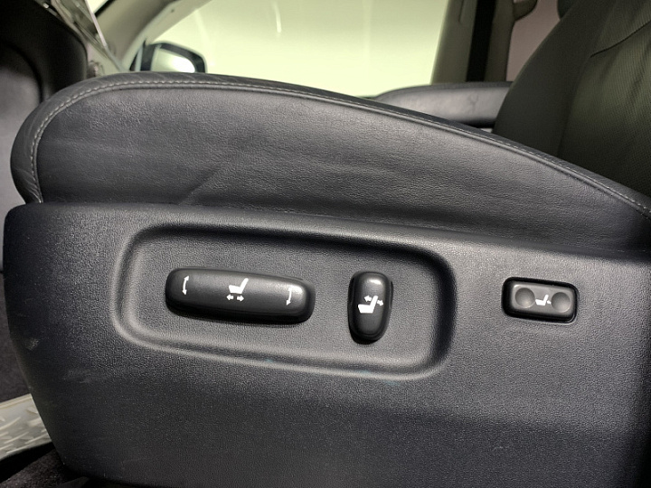 Toyota Land Cruiser 200 4.461, 2019 года, atm6, Белый