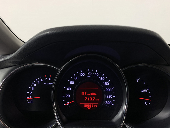 KIA Ceed 1.6, 2013 года, Механика, Черный перламутр