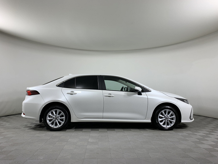 TOYOTA Corolla 1.6, 2022 года, Вариатор, БЕЛЫЙ