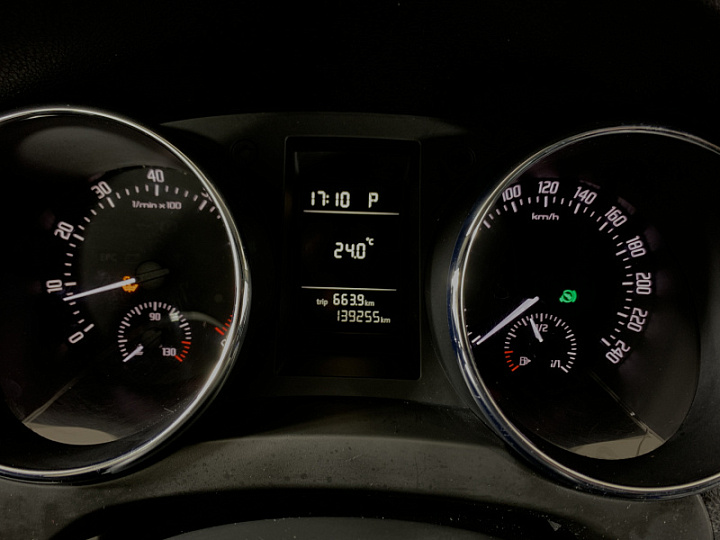 SKODA Yeti 1.2, 2012 года, Робот, БЕЛЫЙ