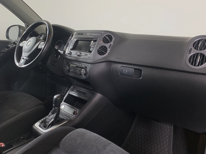 VOLKSWAGEN Tiguan 2, 2015 года, Автоматическая, КОРИЧНЕВЫЙ