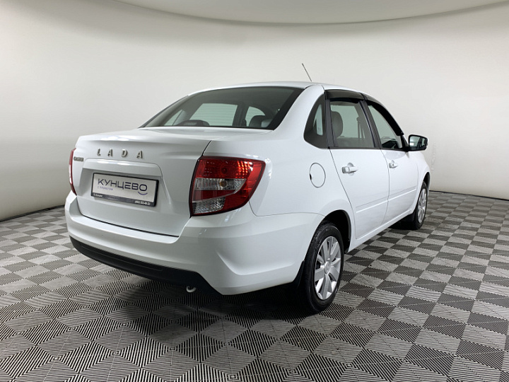 Lada Granta 1.6, 2023 года, Механика, БЕЛЫЙ