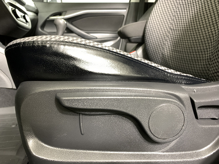 Lada Vesta 1.8, 2020 года, Механика, СЕРЫЙ