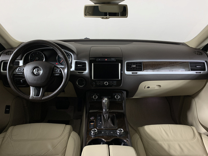 VOLKSWAGEN Touareg 3, 2014 года, Автоматическая, КОРИЧНЕВЫЙ