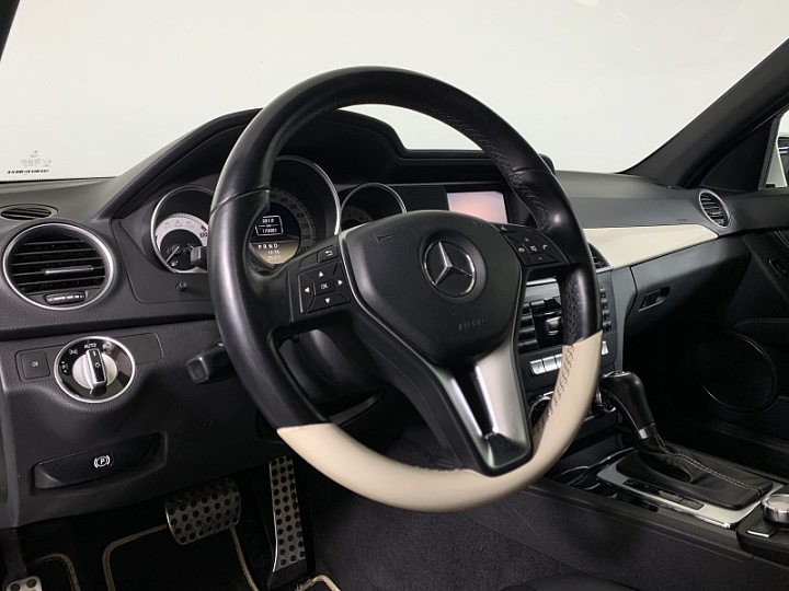 MERCEDES-BENZ C-Класс 180 1.8, 2012 года, Автоматическая, БЕЛЫЙ