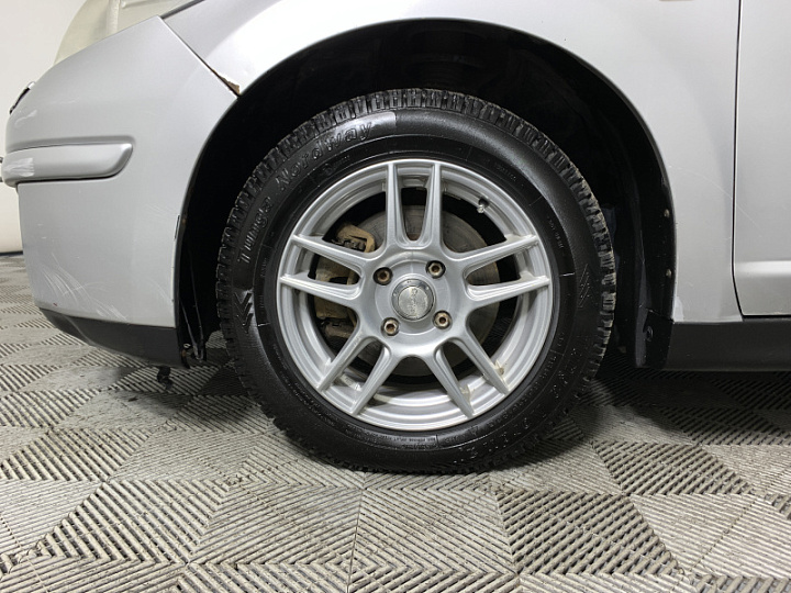 NISSAN Tiida 1.6, 2007 года, Механика, Серебристый