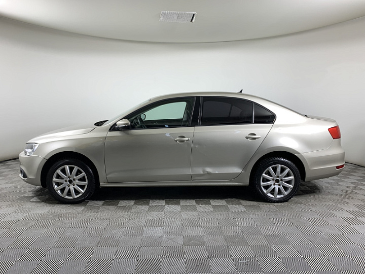 Volkswagen Jetta 1.6, 2012 года, Механика, Серебристо-желтый